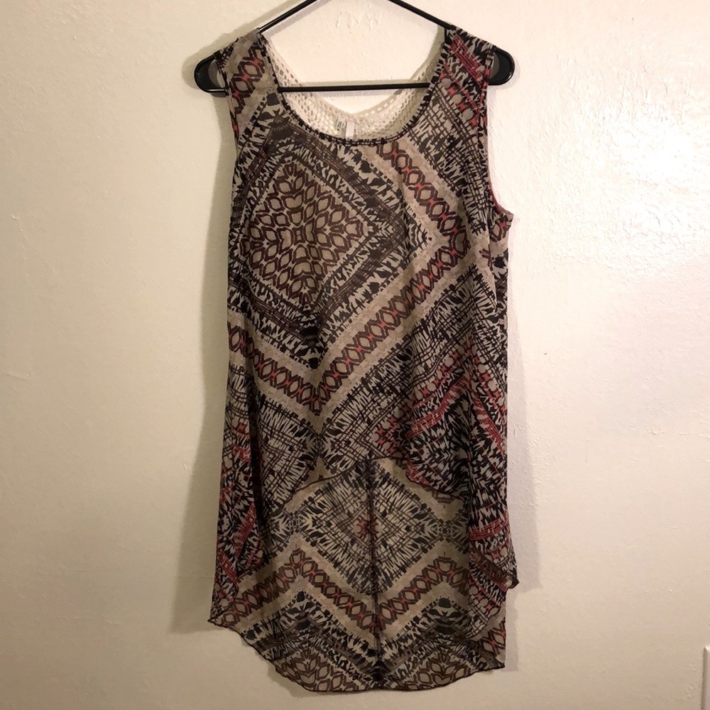 Hi low tank top by Studio Y